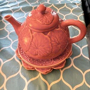 Vintage BORDALLO PINHEIRO PORTUGAL GERANIUM Teapot
